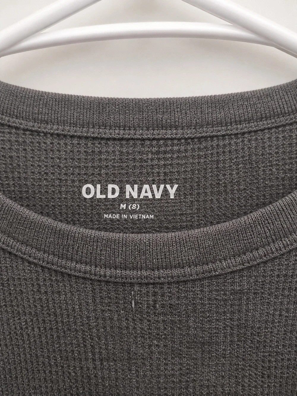 Old Navy Boys Charcoal Gray Long Sleeve Crewneck Tee Size 7